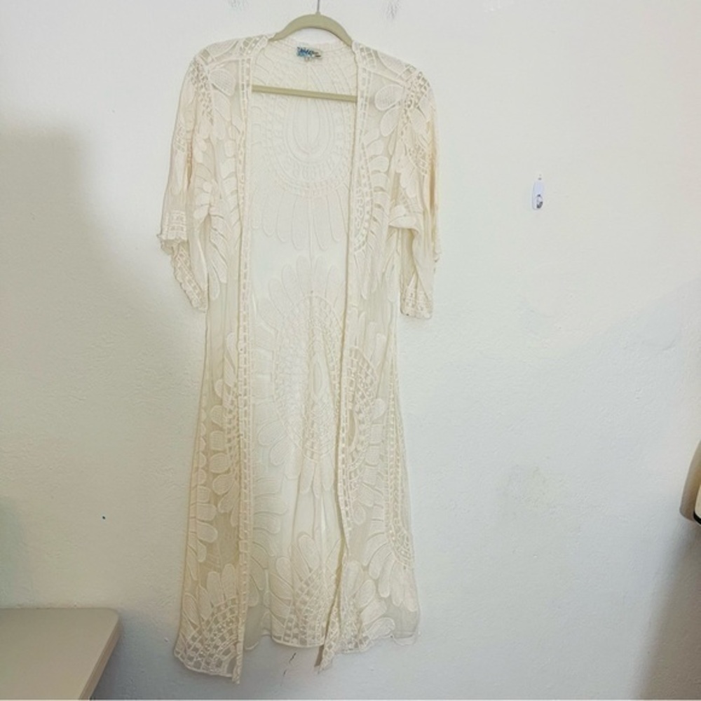 Rebellion Short Sleeve Open Front Kimono Size Small Off White